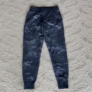 Selling these sweatpants